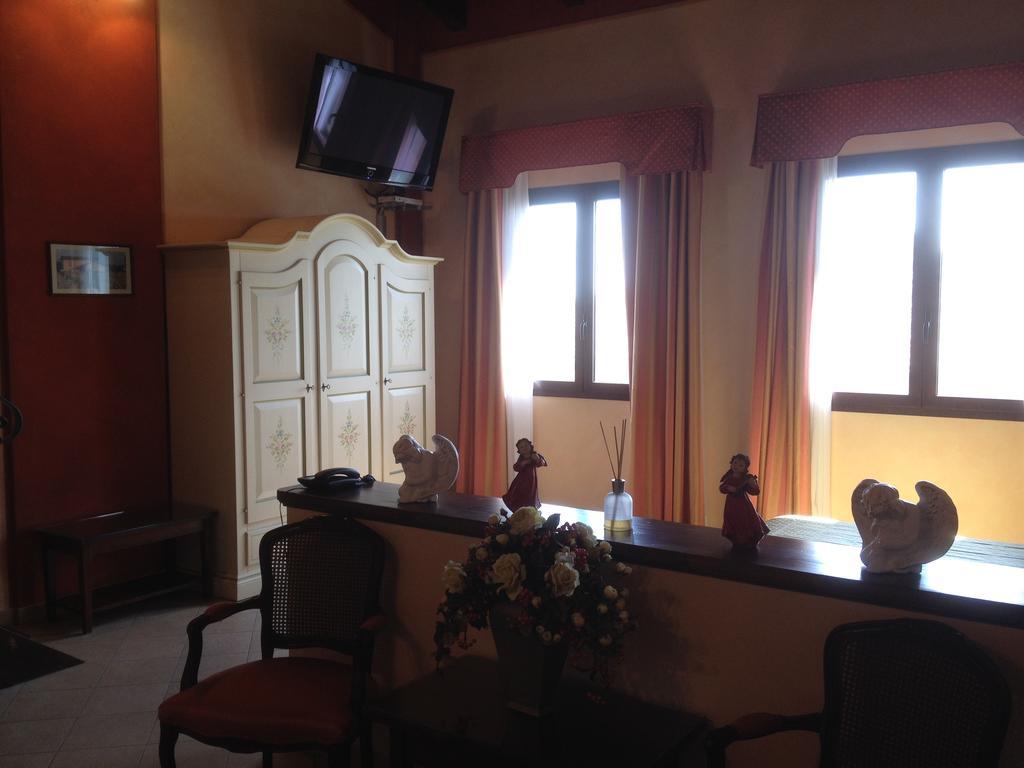 Hotel Del Rio Srl - Ristorante E Azienda Agricola Casinalbo Exterior foto