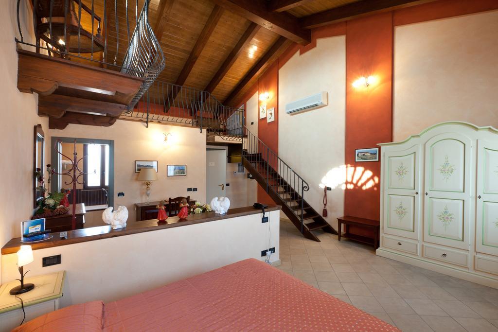 Hotel Del Rio Srl - Ristorante E Azienda Agricola Casinalbo Exterior foto